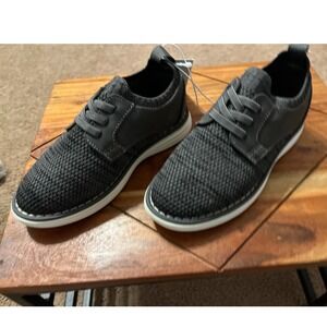 Cat  & Jack Kids Boys Sneakers Shoes Gray Knit Lace Up Size 10 NWT